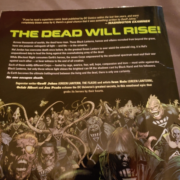 Green Lantern Blackest Night Graphic Novel - Picture 4 of 4